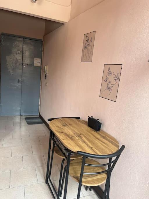 Minimal Studio Con Travi A Vista Piacenza Ngoại thất bức ảnh